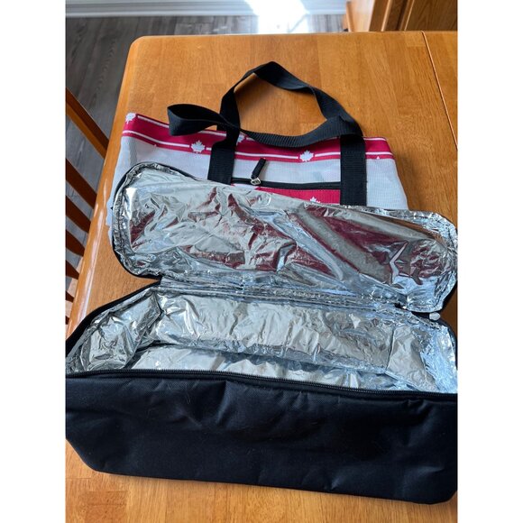 Canada Beach Bag with cooler in bottom - Picture 3 of 3